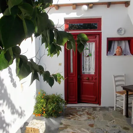 Nyfes Traditional Boutique Faltaina Skyros