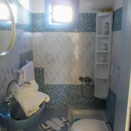 Nyfes Traditional Boutique Faltaina Skyros