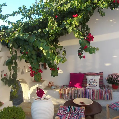 Nyfes Traditional Boutique Faltaina *